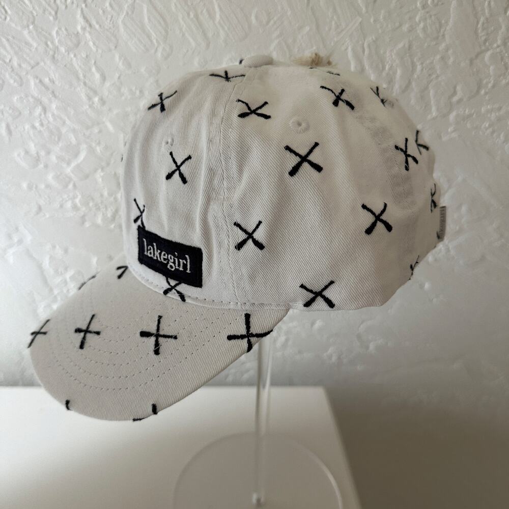 LAKEGIRL Womens Paddle Pattern Ball Cap Embroidered White NEW Adjustable Preppy